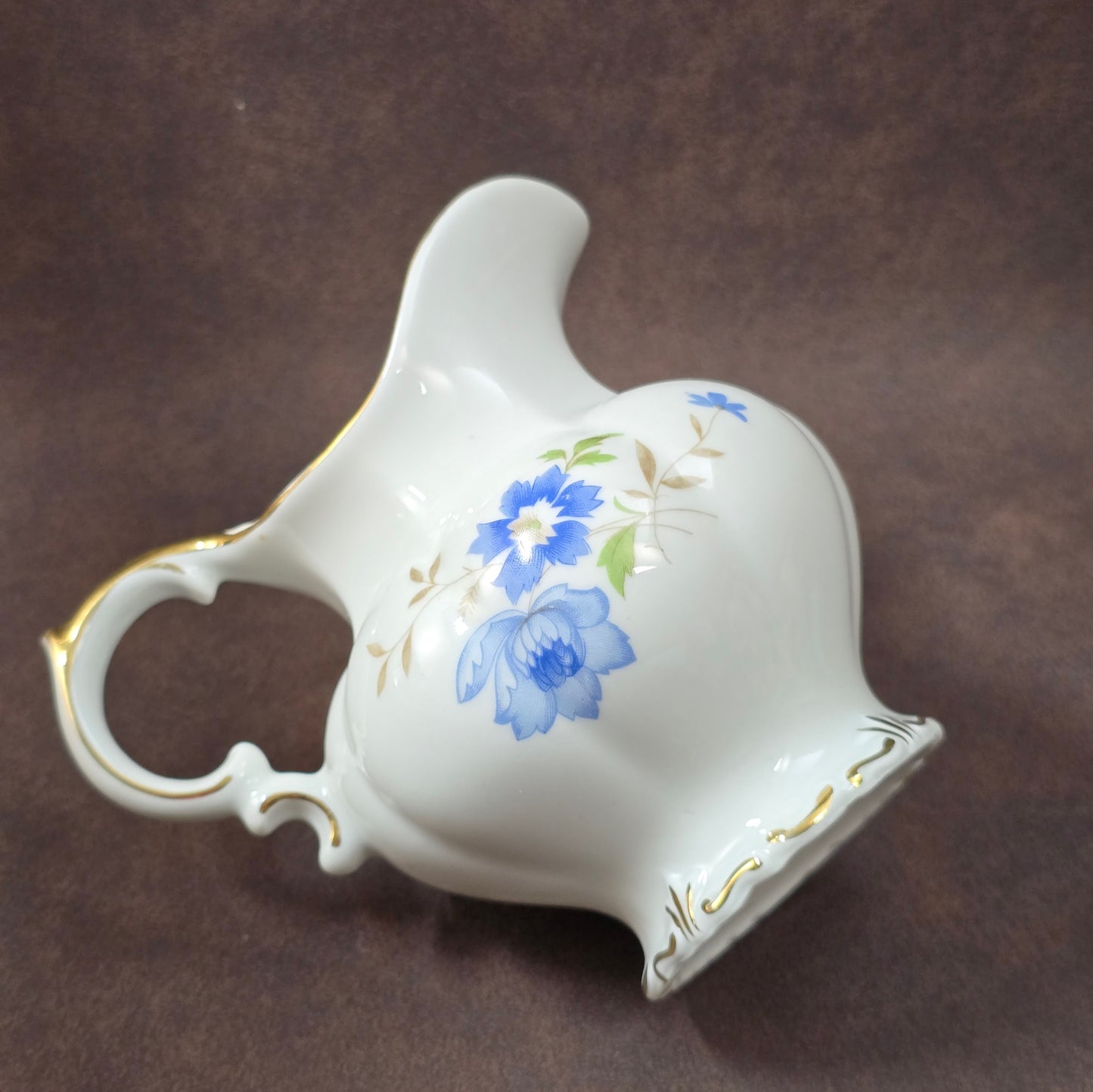Porzellan Milchkännchen VEB Sonneberg DDR, 1950er 1960er, blaues Blumendekor mit Goldrand, Vintage Tischdeko, sehr guter Zustand.