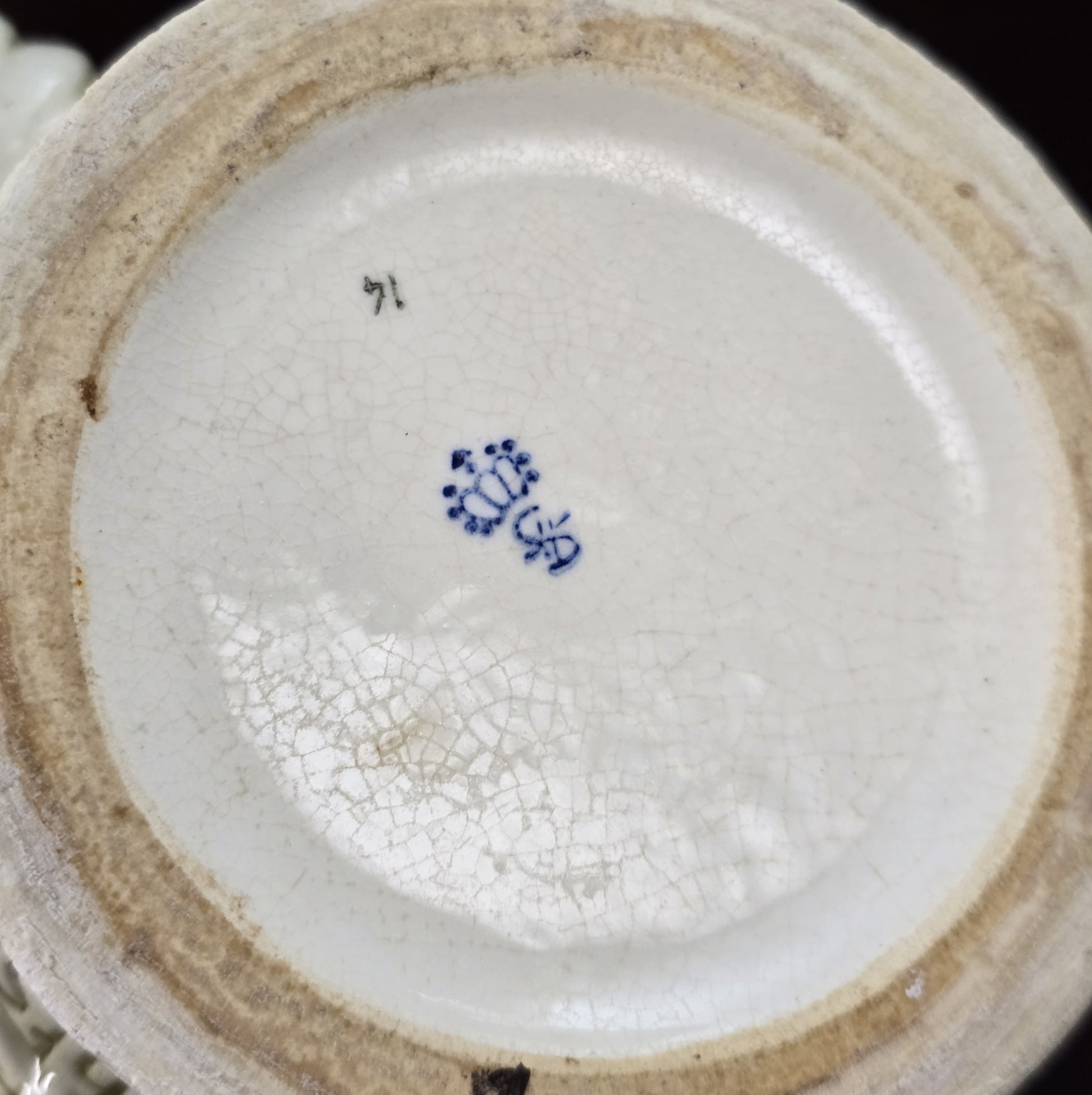 Porzellankrug mit Albrechtsburg-Relief von der Sitzendorfer Porzellanmanufaktur, detailverliebt gestaltet, Vintage, 1950er–1970er Jahre.