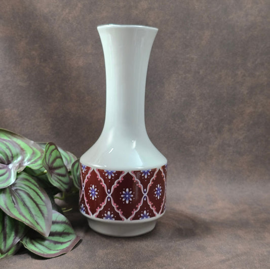 Original DDR-Vase von Wagner & Apel, Thüringen. 1970er-Design mit geometrischen Blumen in Weinrot – stilvoller Vintage-Akzent für Ihr Zuhause.