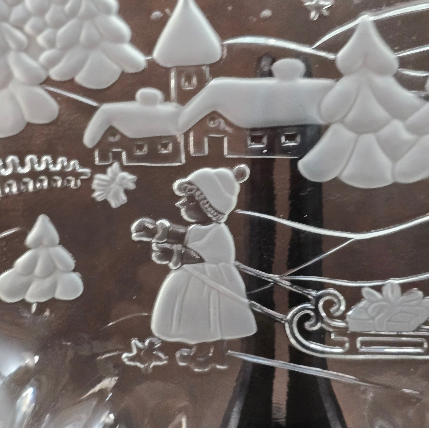 Große Weihnachtsschale von Walther Glas im Winterdorf-Design. Pressglas mit Frostrelief aus den 1990ern. Perfekt für festliche Vintage-Dekoration.