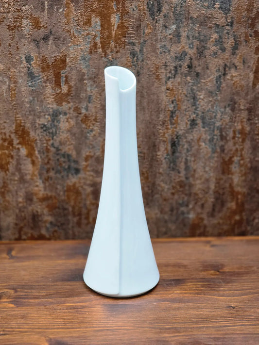 Schlanke weiße Arzberg Solitärvase aus Porzellan, Mid-Century Modern Design, 24 cm hoch.