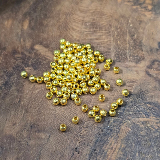 100 kleine vergoldete Metallperlen (2 mm) – ideal als Spacer für Armbänder, Ohrringe und DIY-Schmuck. Vielseitig, glänzend, fein gearbeitet.