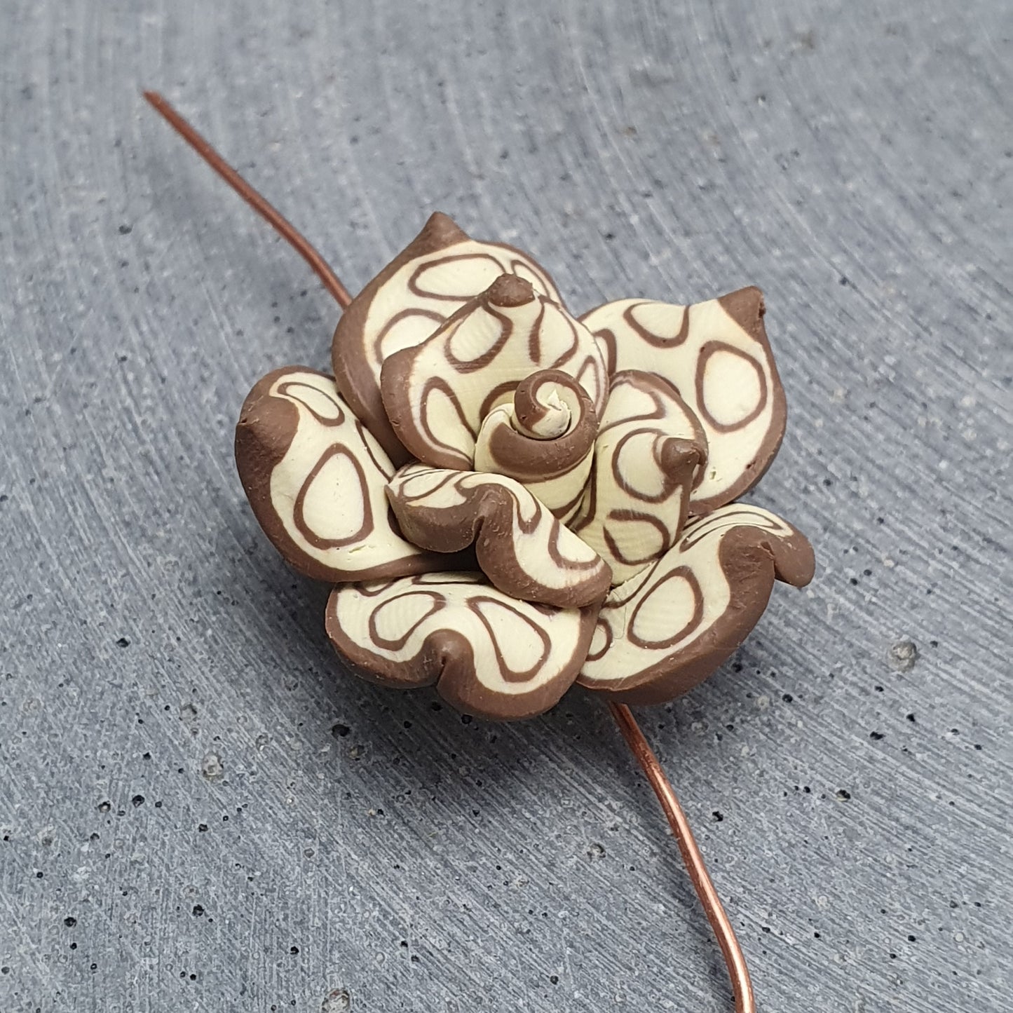 Große Blume, Perle, Blüte aus Fimo, 25mm, beige/braun, Schmuck DIY