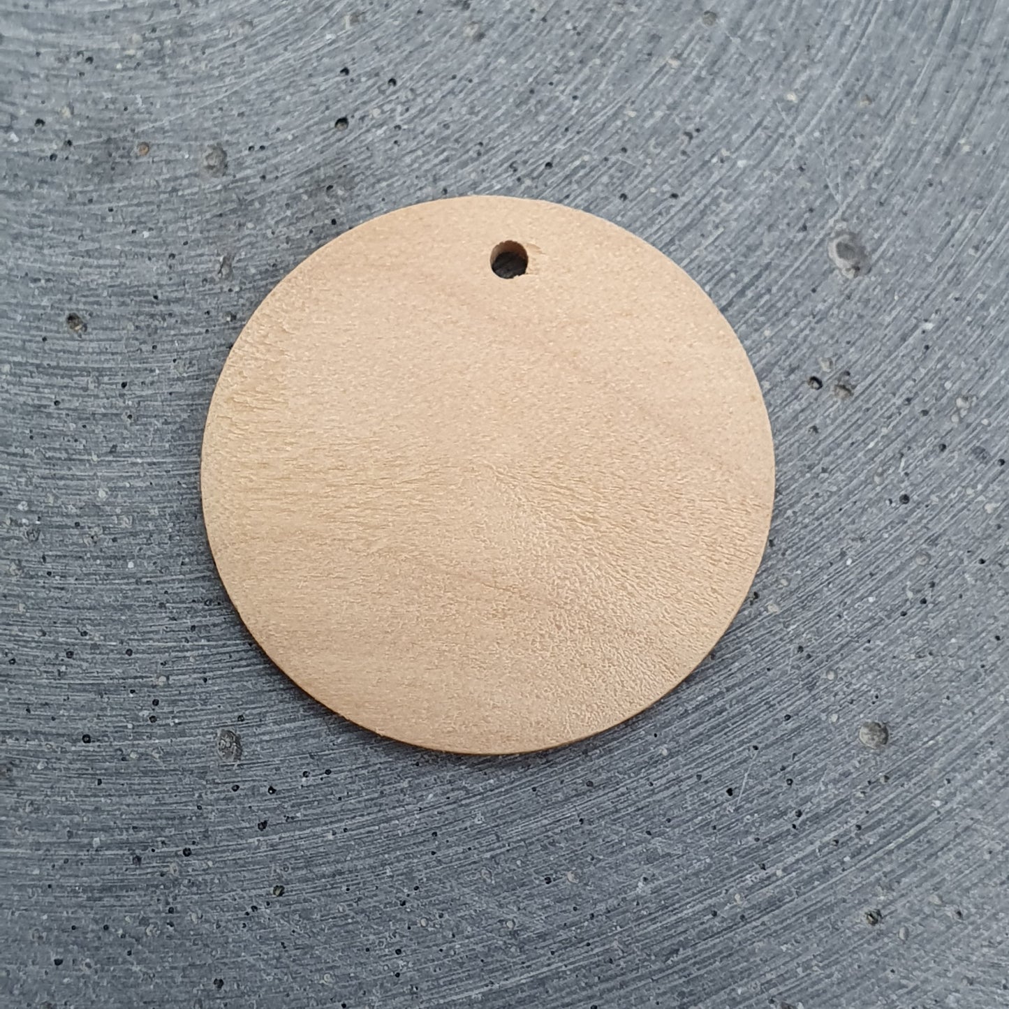 2 Anhänger aus, Holz, Scheibe, Rund, 32mm, naturfarbig