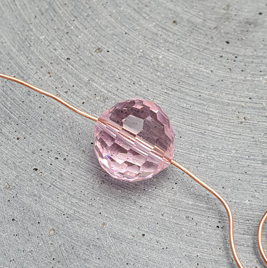 2 Kristallglasperlen geschliffen Kugel, 15mm, verschiedene Farben