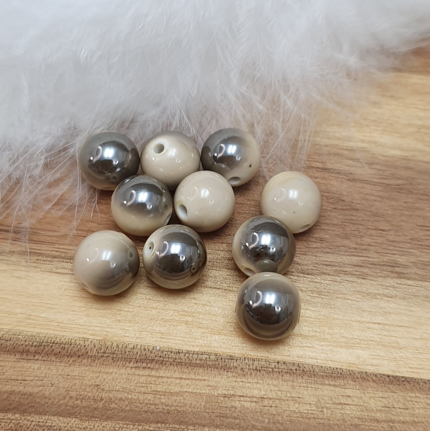 12 Kunststoffperlen, metallic bedampft, 10mm