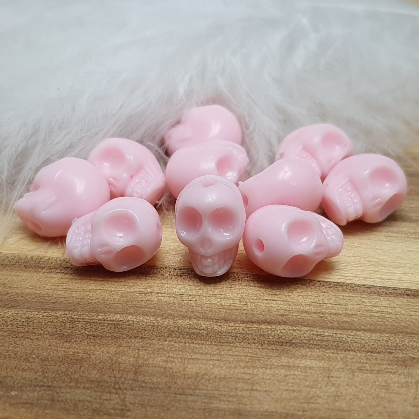 10 Perlen, Totenkopf, Skull, 12mm, opak, Acryl, verschiedene Farben