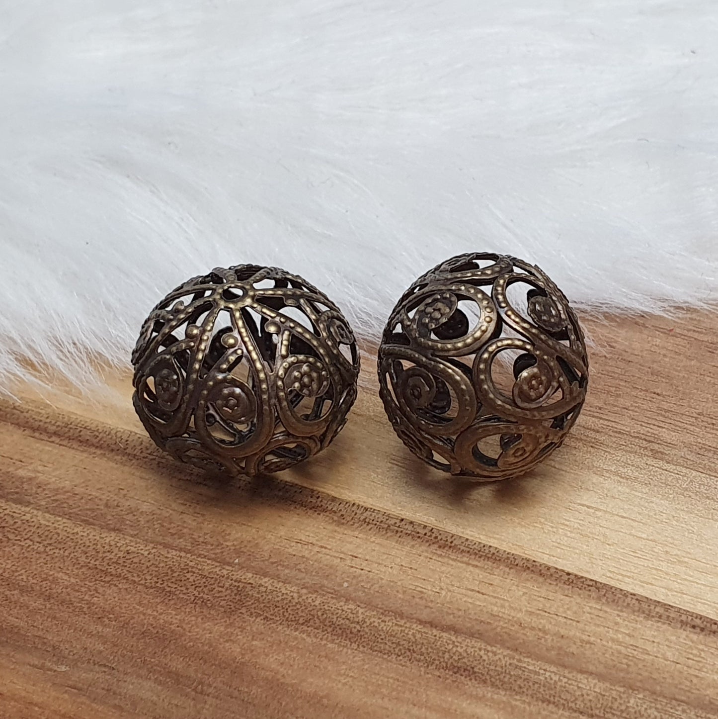 2 filigrane Metallperlen, Vintage Style, 19mm, antik bronzefarbig, Schmuck Basteln