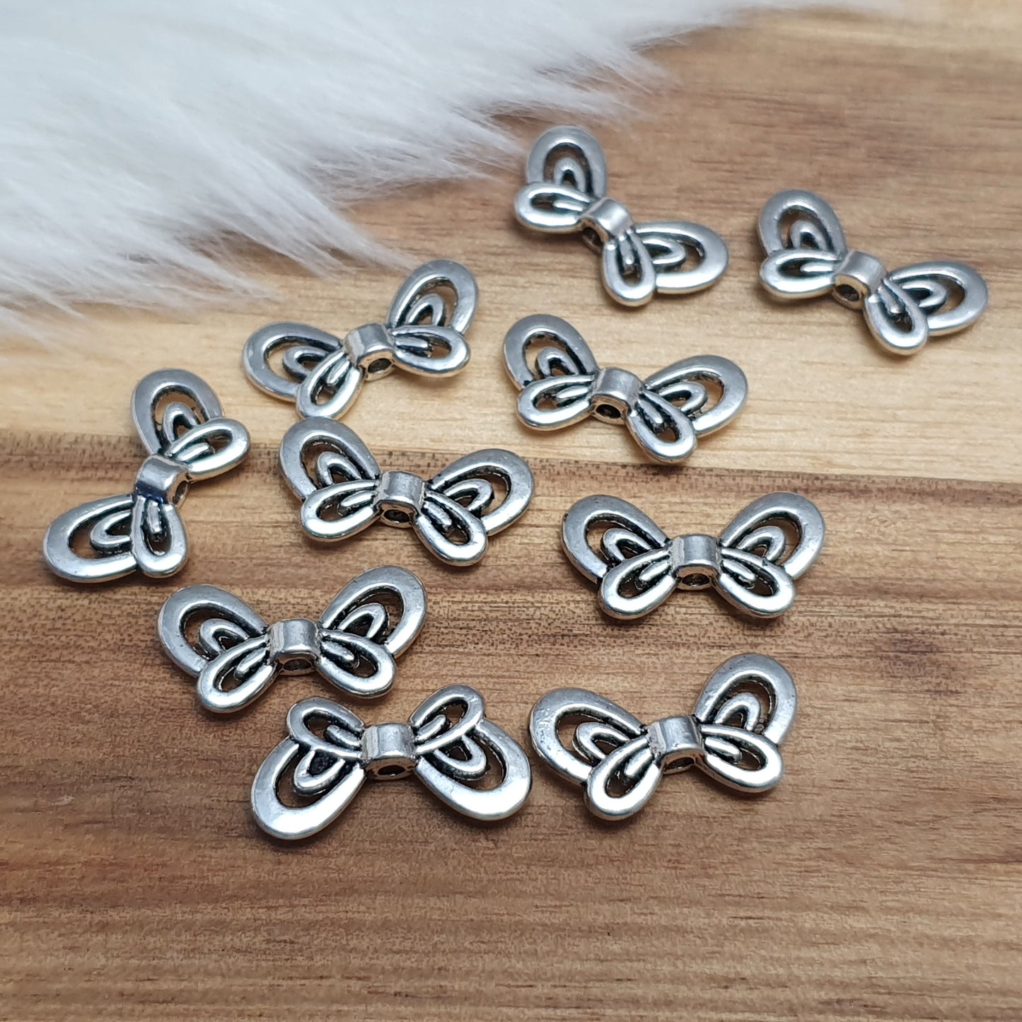 10 Metallperlen, Flügel, Schmetterling, 18x10mm, antik silberfarbig, Schmuck DIY