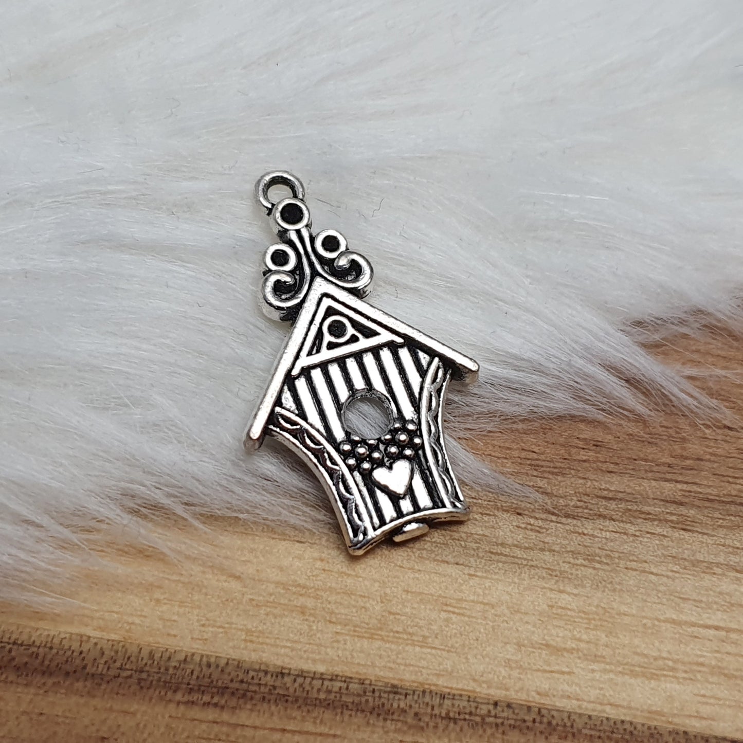 Anhänger Vogelhaus, 30mm, antik silberfarbig, Schmuck DIY