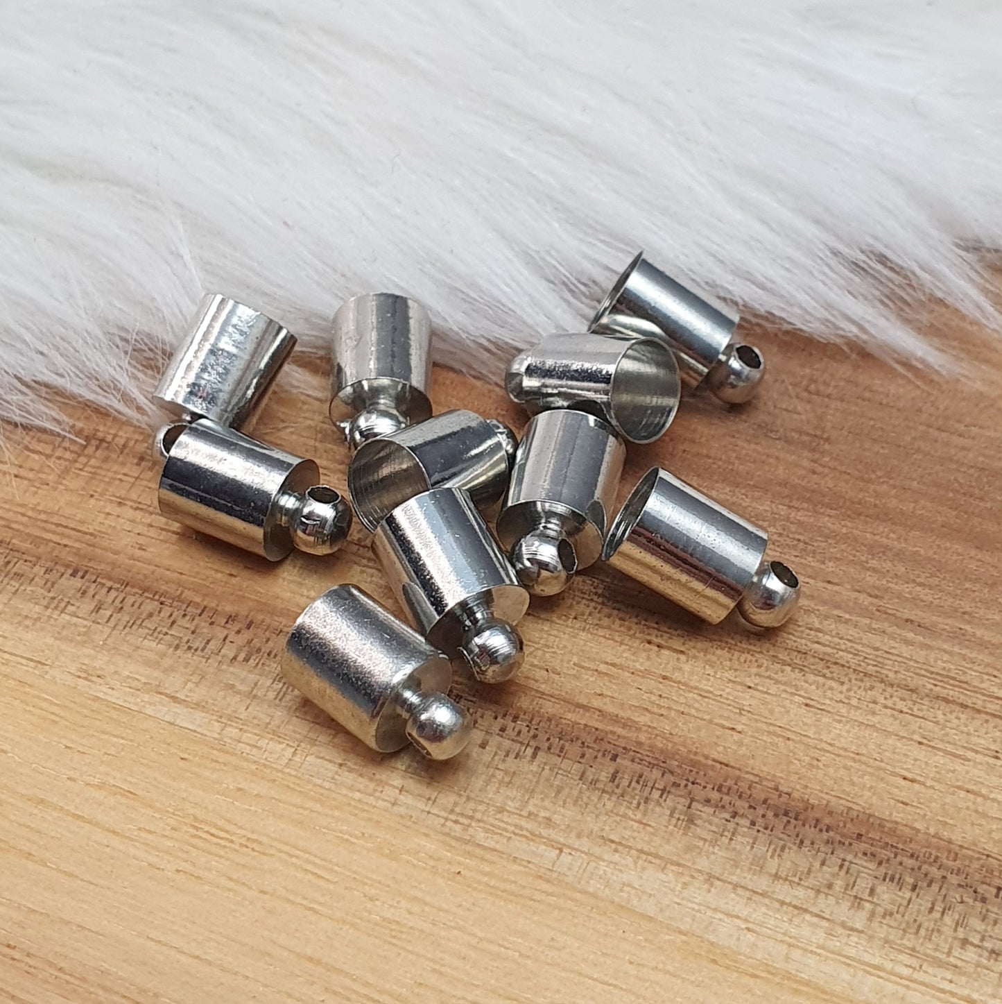 20 Kappen, Edelstahl, für Quasten und dicke Bänder, ø6mm