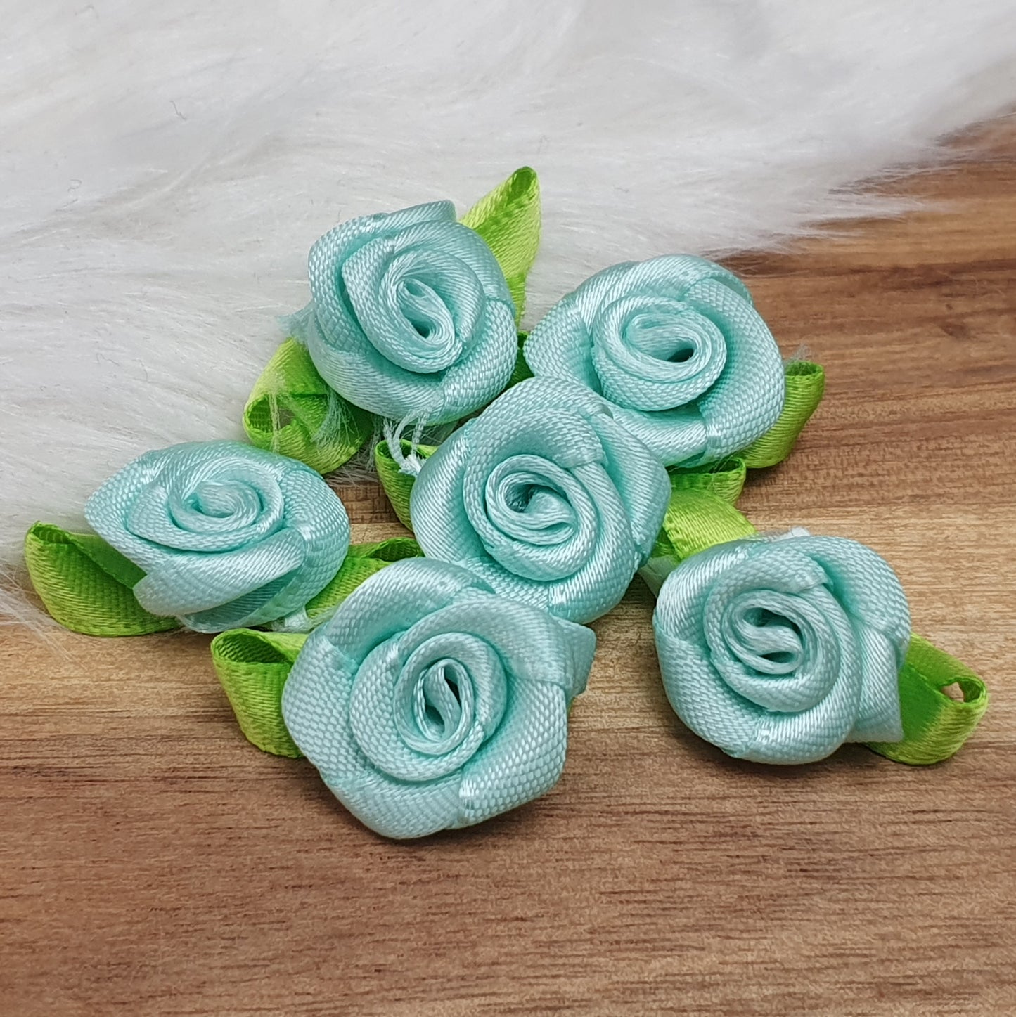 6 Satinrosen, 20mm, Aquablau, Satinröschen, Applikation, Deko, Kreativbedarf