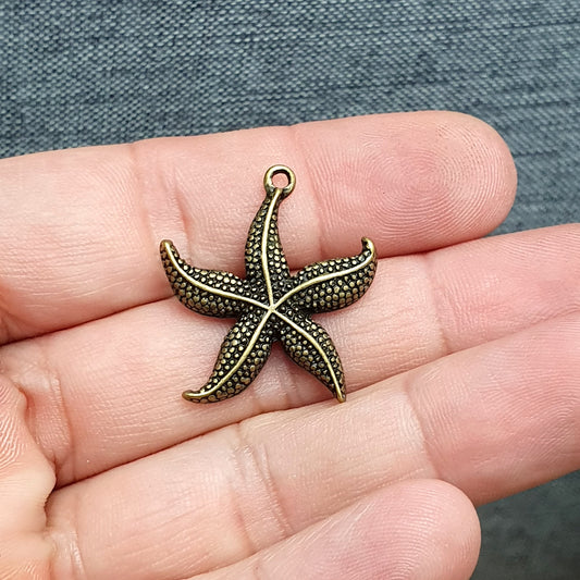 2 Anhänger Seestern, 27mm, antik bronzefarbig, Schmuck basteln