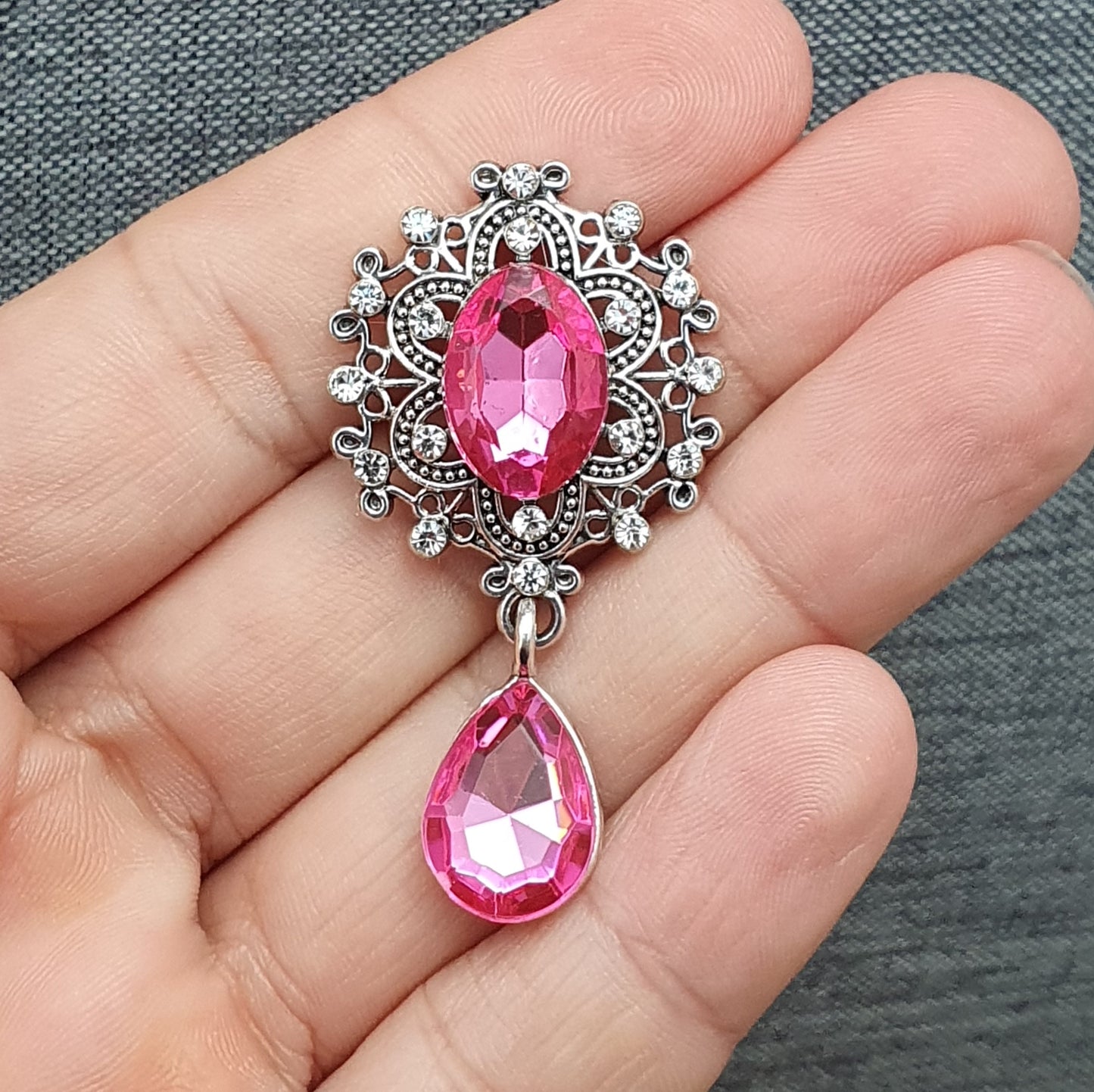 Zierelement mit Strass & Schmuckstein, 45 x 23mm