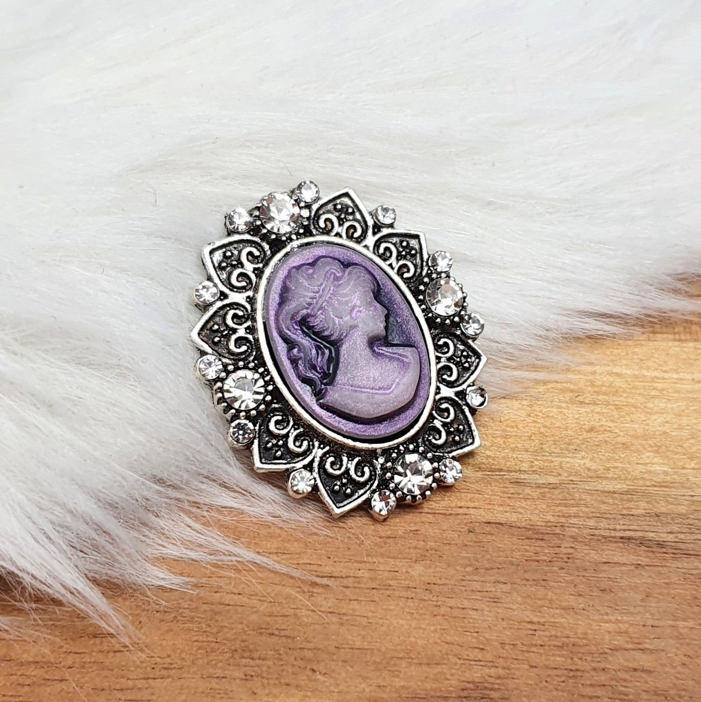 Zierelement mit Strass & Cabochon Kamee, 30 x 26mm