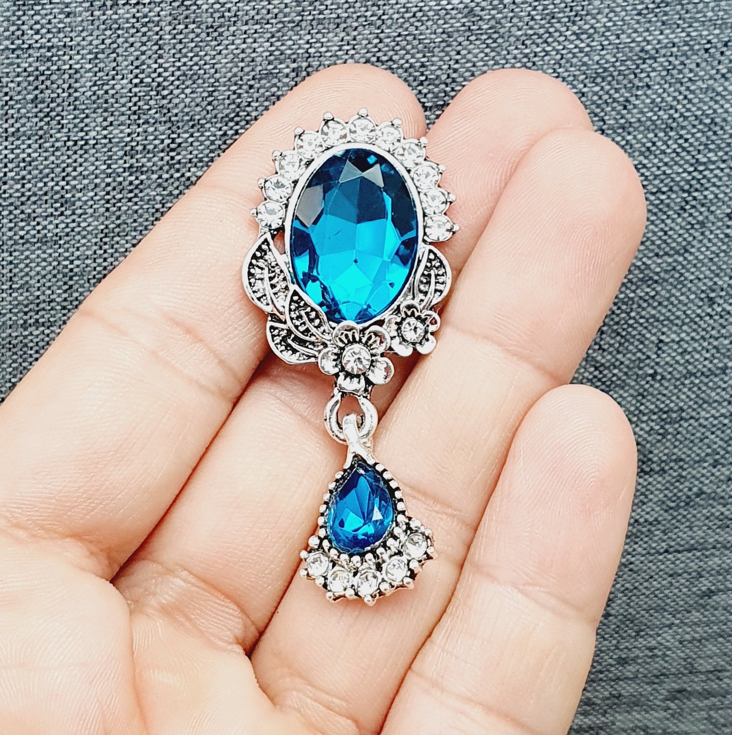 Zierelement mit Strass & Schmuckstein, 52x23mm