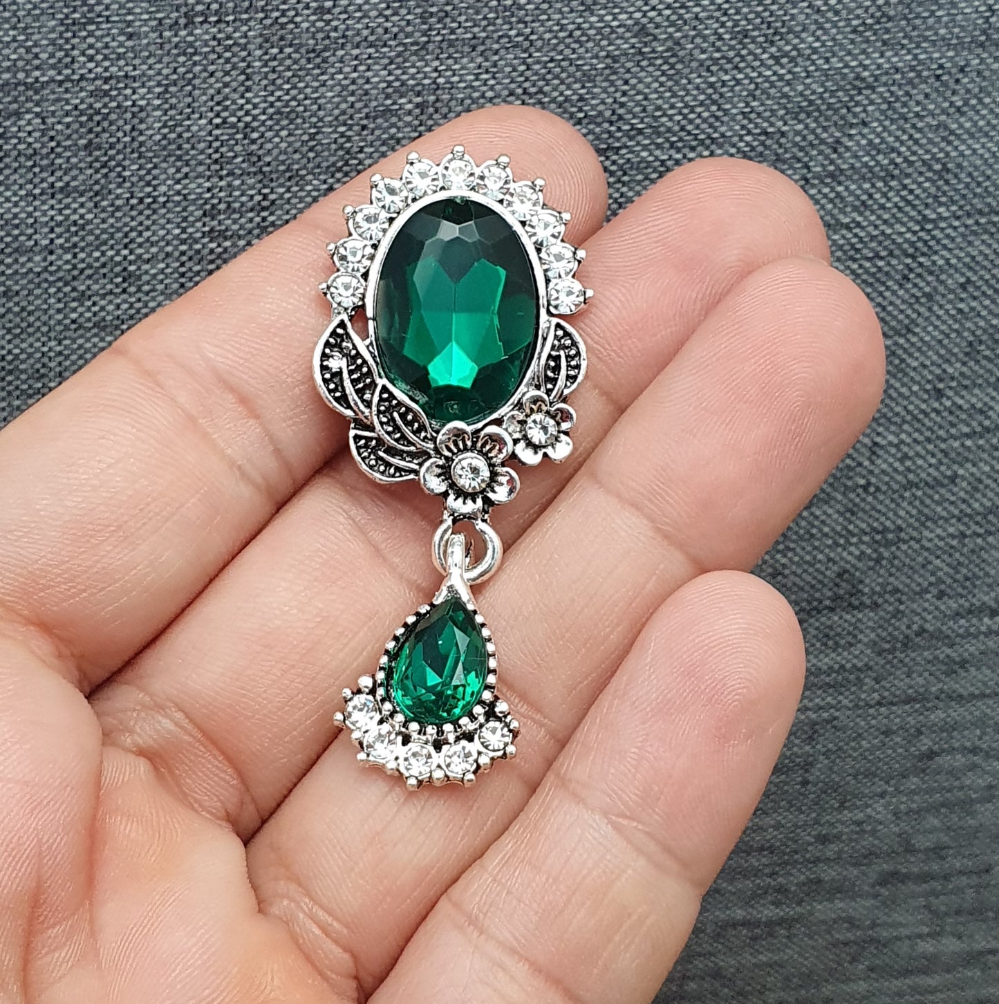 Zierelement mit Strass & Schmuckstein, 52x23mm