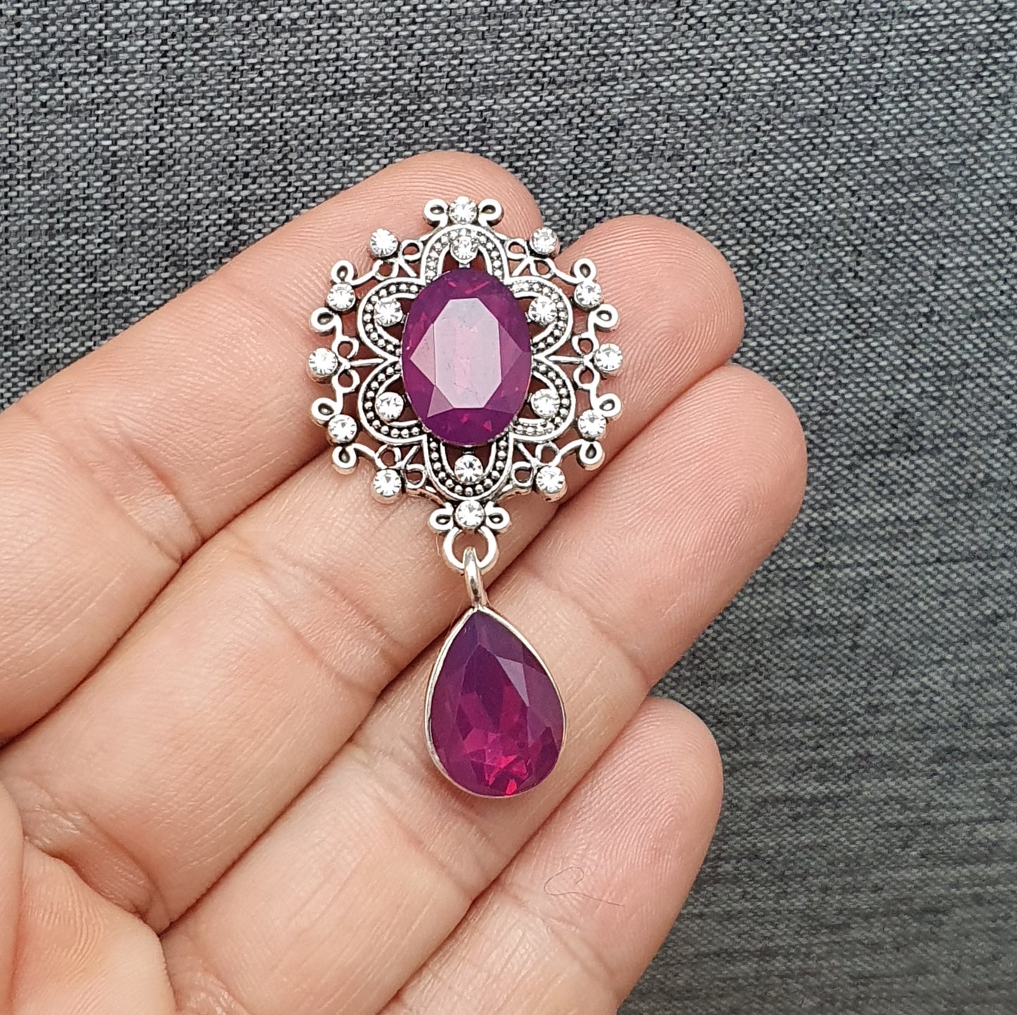 Zierelement mit Strass & Schmuckstein, 45 x 23mm