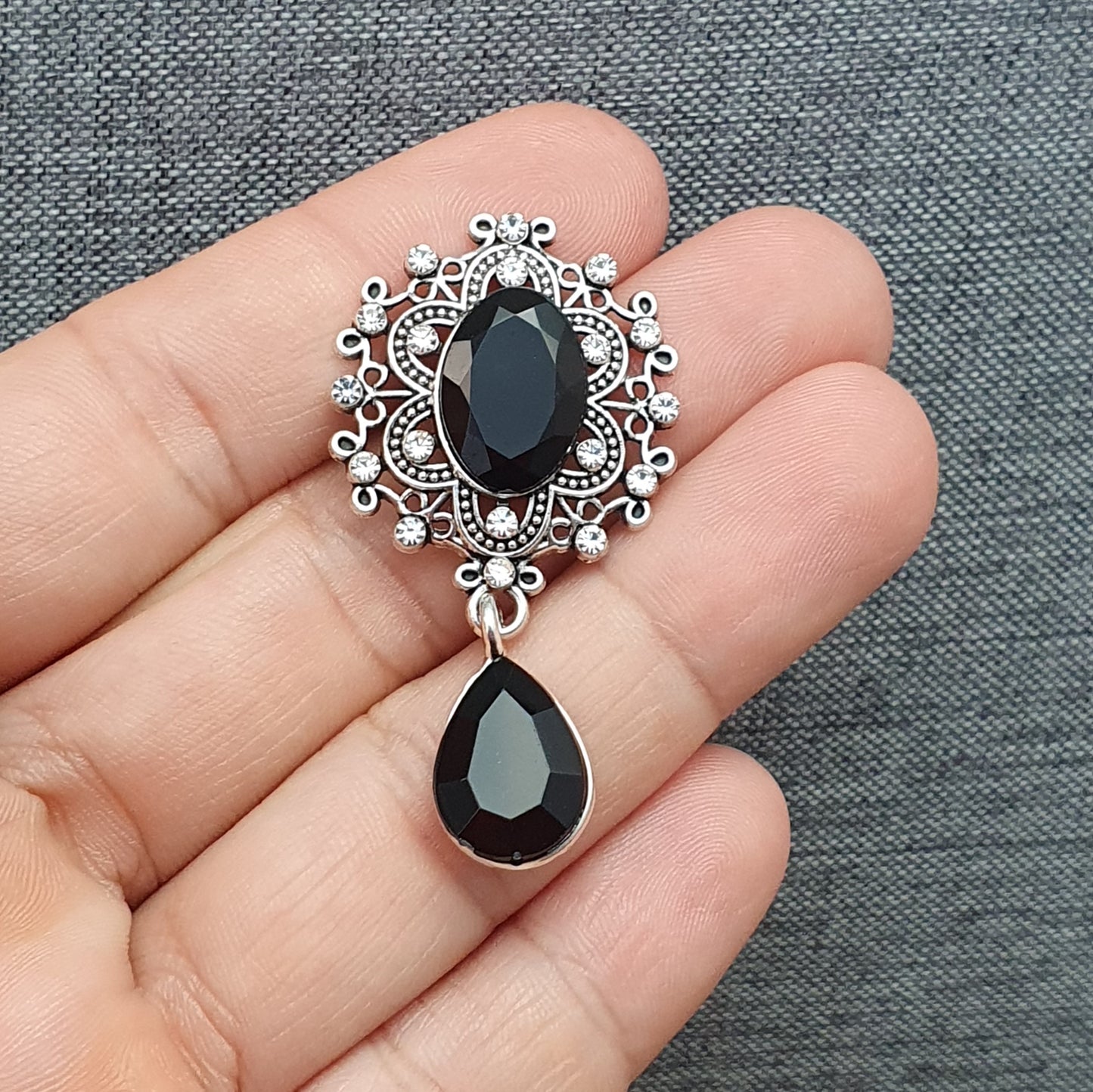 Zierelement mit Strass & Schmuckstein, 45 x 23mm