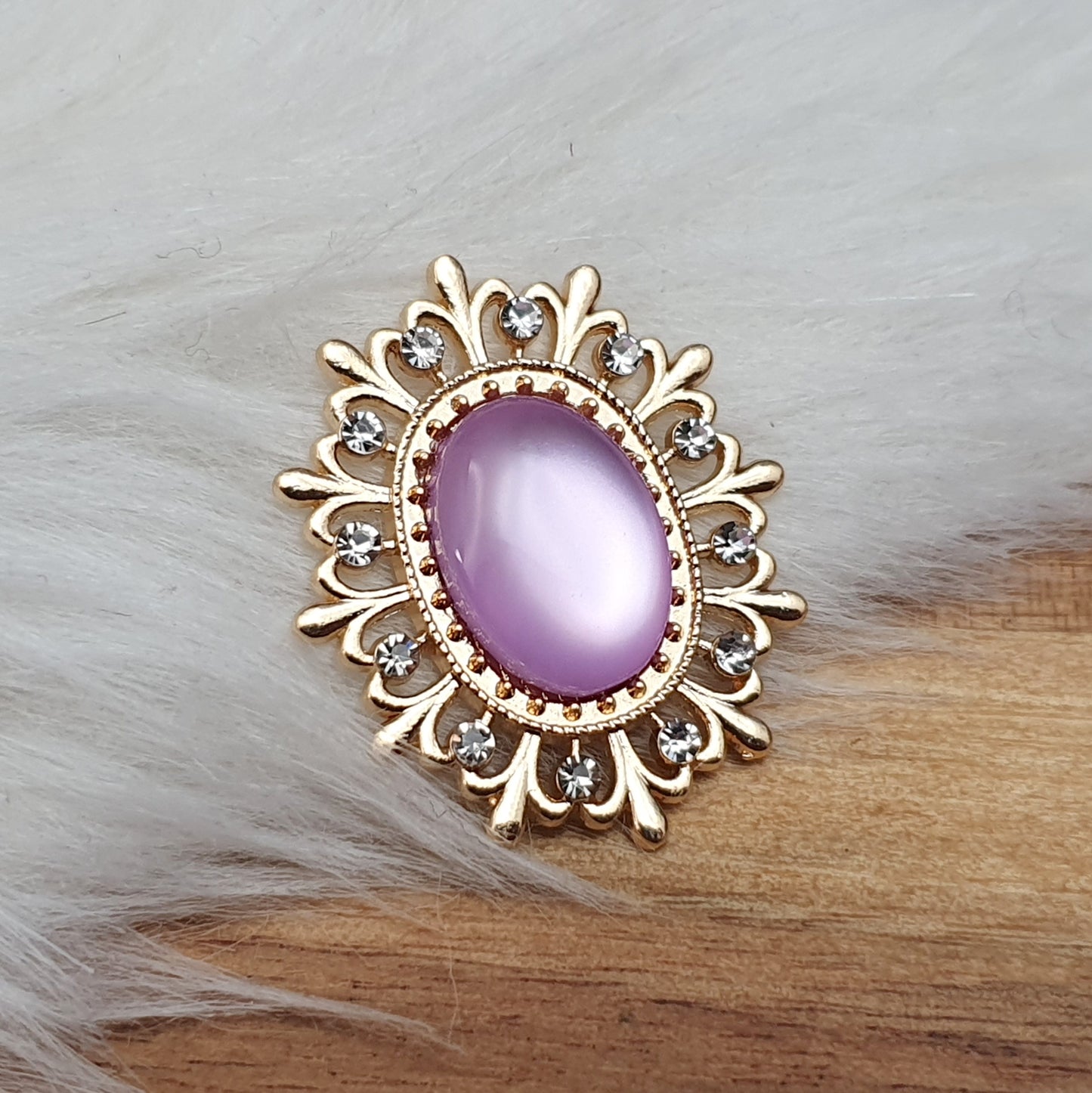 Vergoldetes Zierelement mit Strass & Cabochon, Moonstoneoptik, 29x25mm