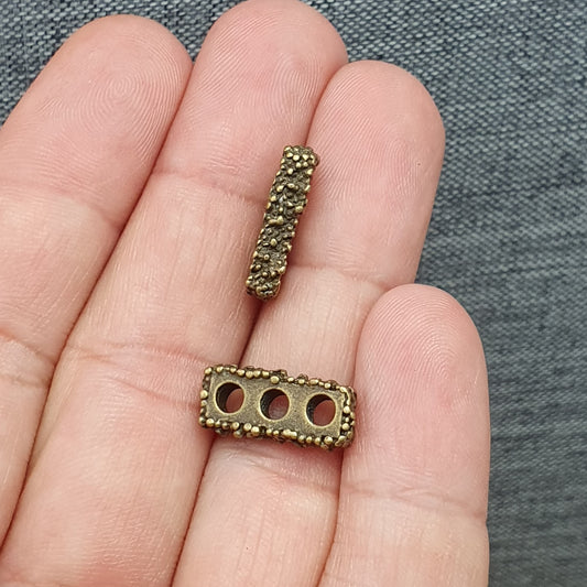 6 Metallperlen, Spacer, Stege mit 3 Löchern, 16mm, antik bronzefarben, Schmuck DIY