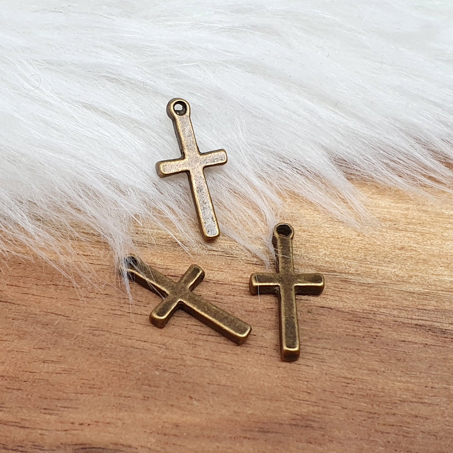 4 Anhänger, Charms, Kreuz schlicht, 19mm, antik bronzefarbig, Schmuck DIY