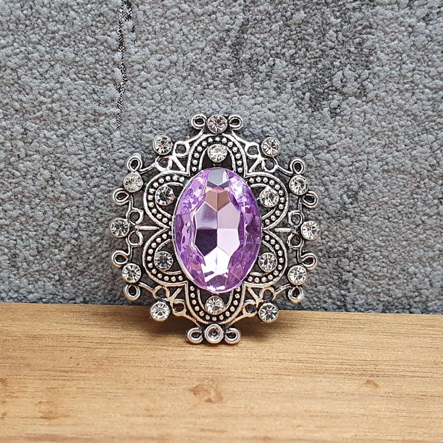 Zierelement mit Strass und Schmuckstein Flieder, 27 x 23mm