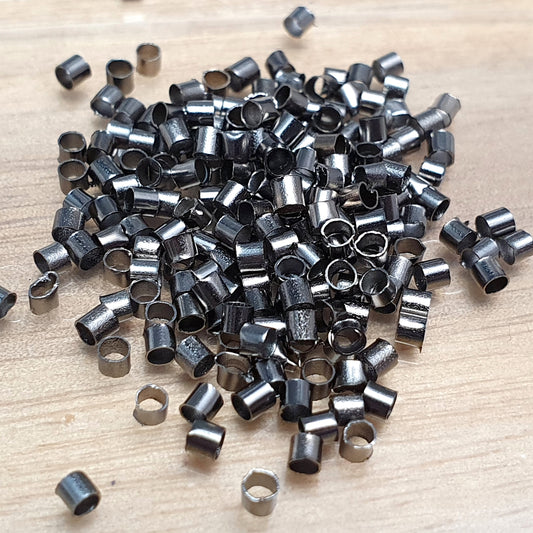 ca. 200 Quetschröhrchen, geschwärzt, 1,5mm, Schmuck DIY