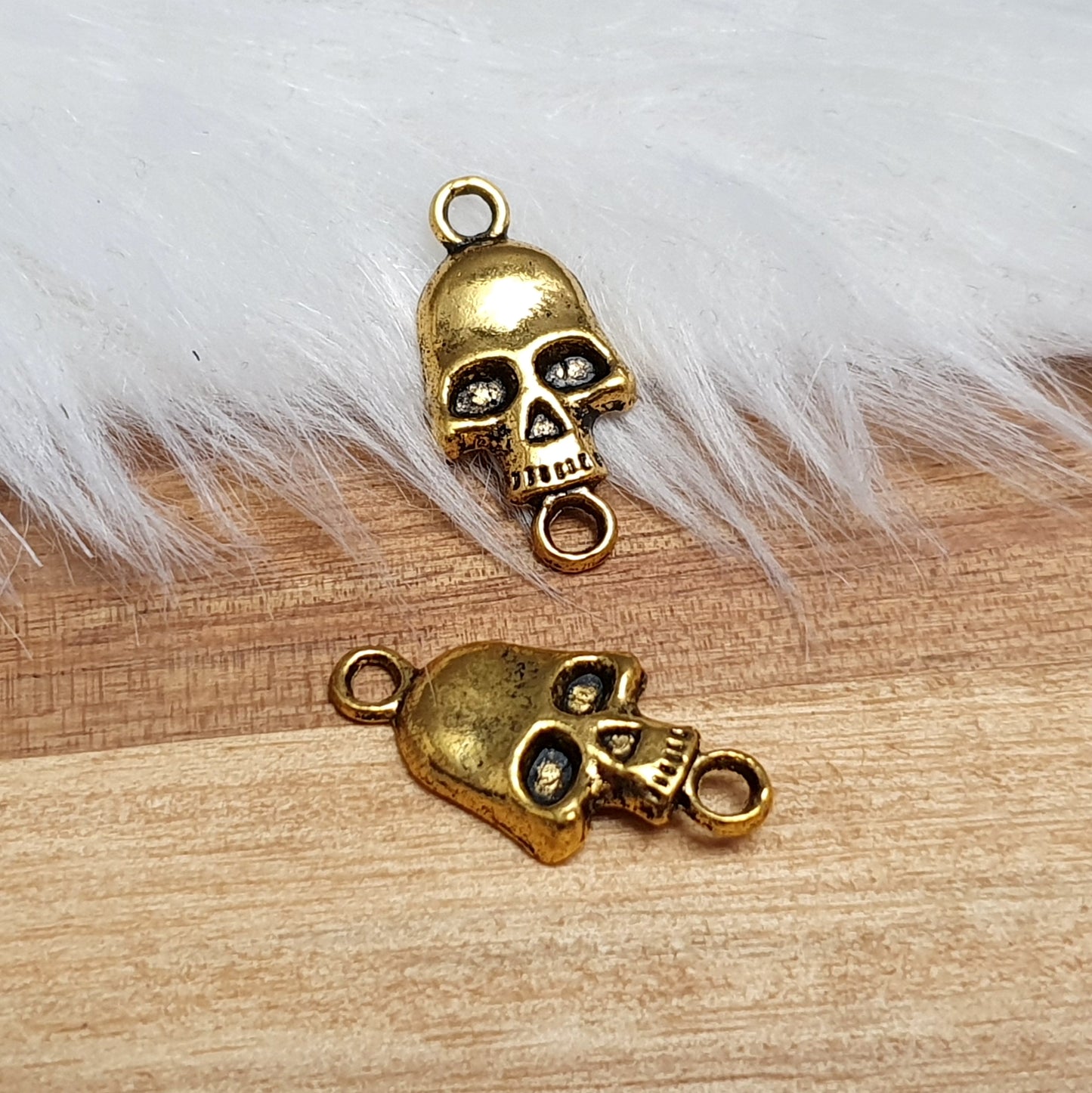 2 Verbinder, Totenkopf, 22mm, antik goldfarbig, Ohrschmuck, Schmuck Basteln