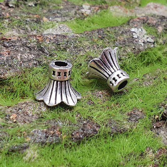 4 Perlenkappen Blütenkelch, ø 11mm, antik silberfarbig