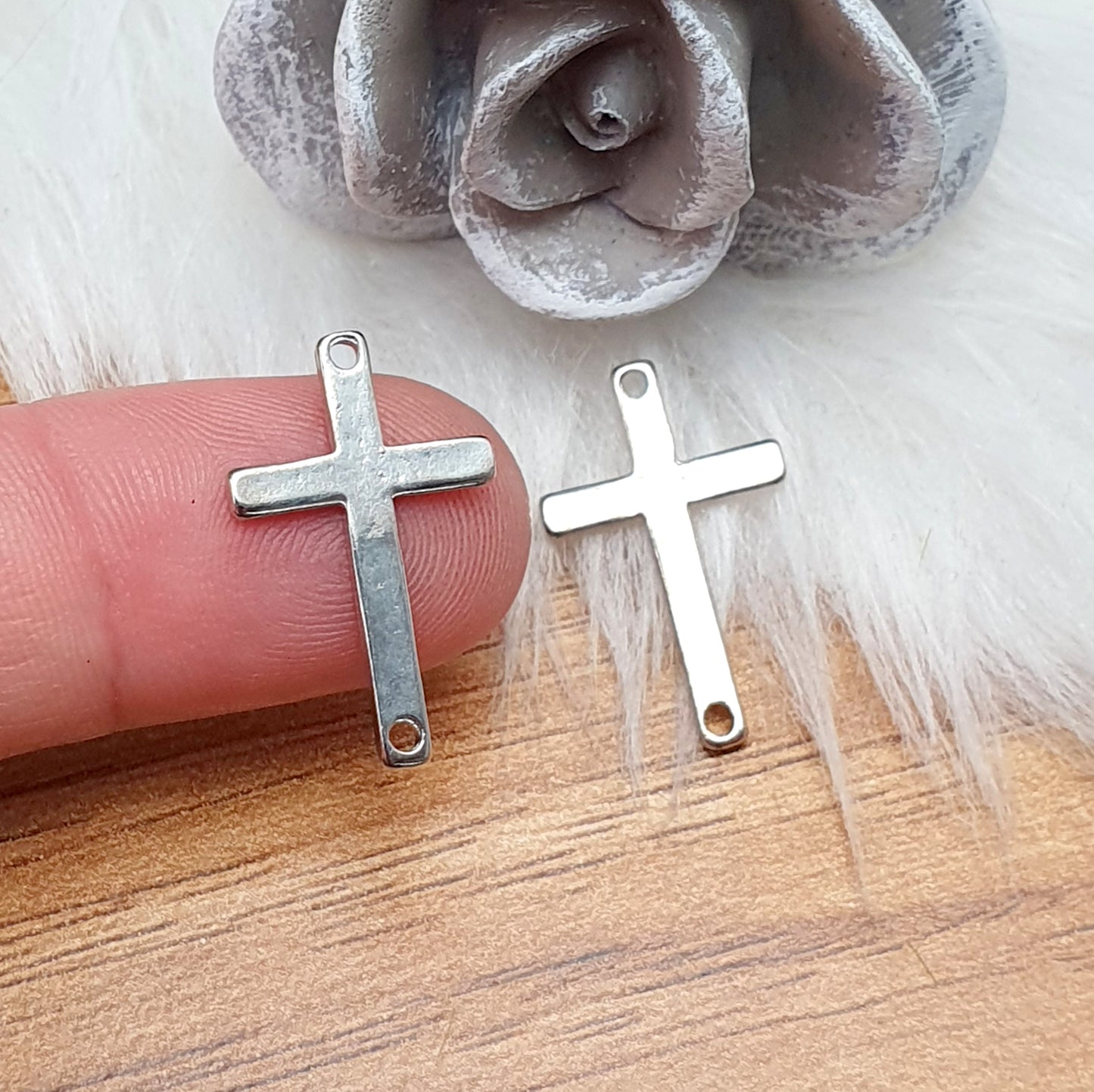 4 kleine Verbinder Kreuz, 22mm, antik silberfarbig