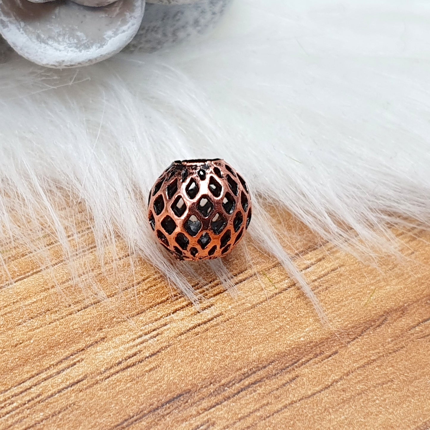1x Groslochperle Netz, 9mm, antik kupferfarbig