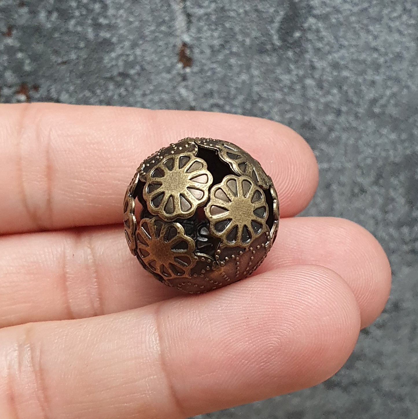 6 Große Vintage Metallperlen, 20mm, antik bronzefarben