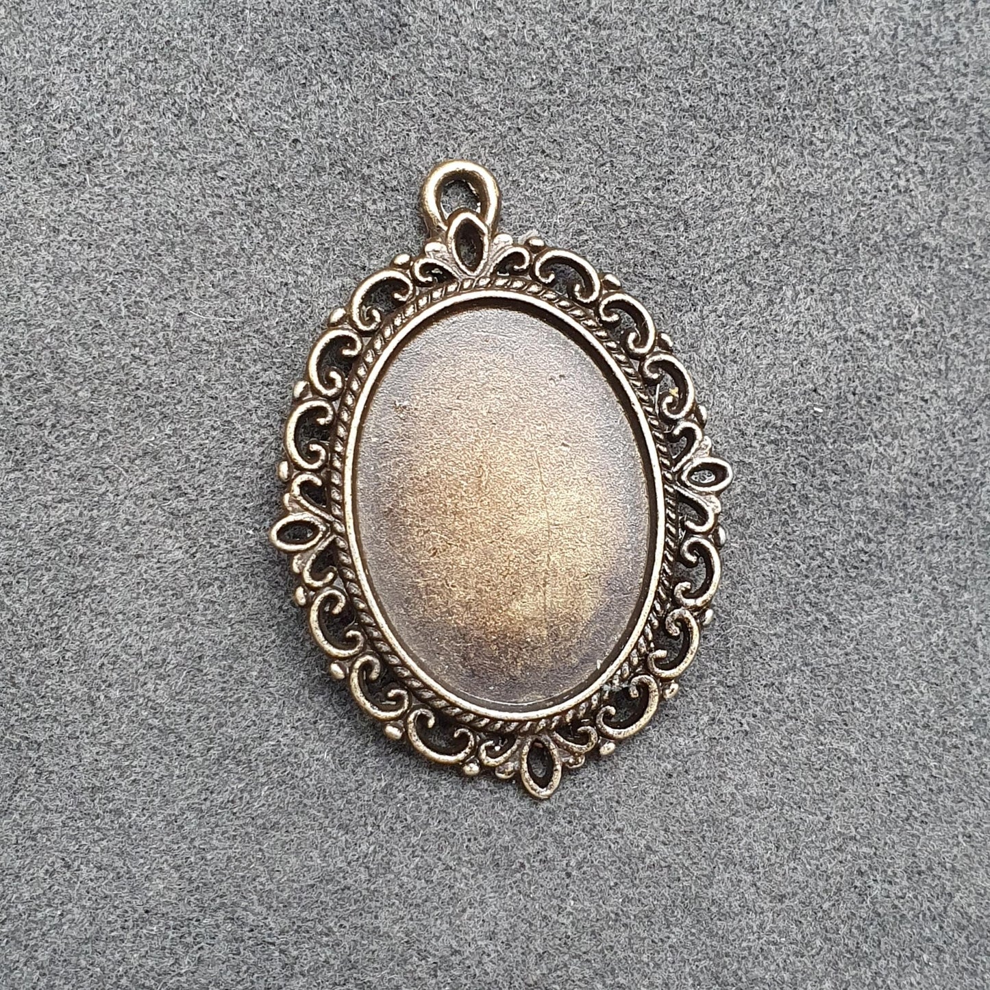 1x Anhänger für Cabochons, Oval 25x18mm, antik bronzefarbig