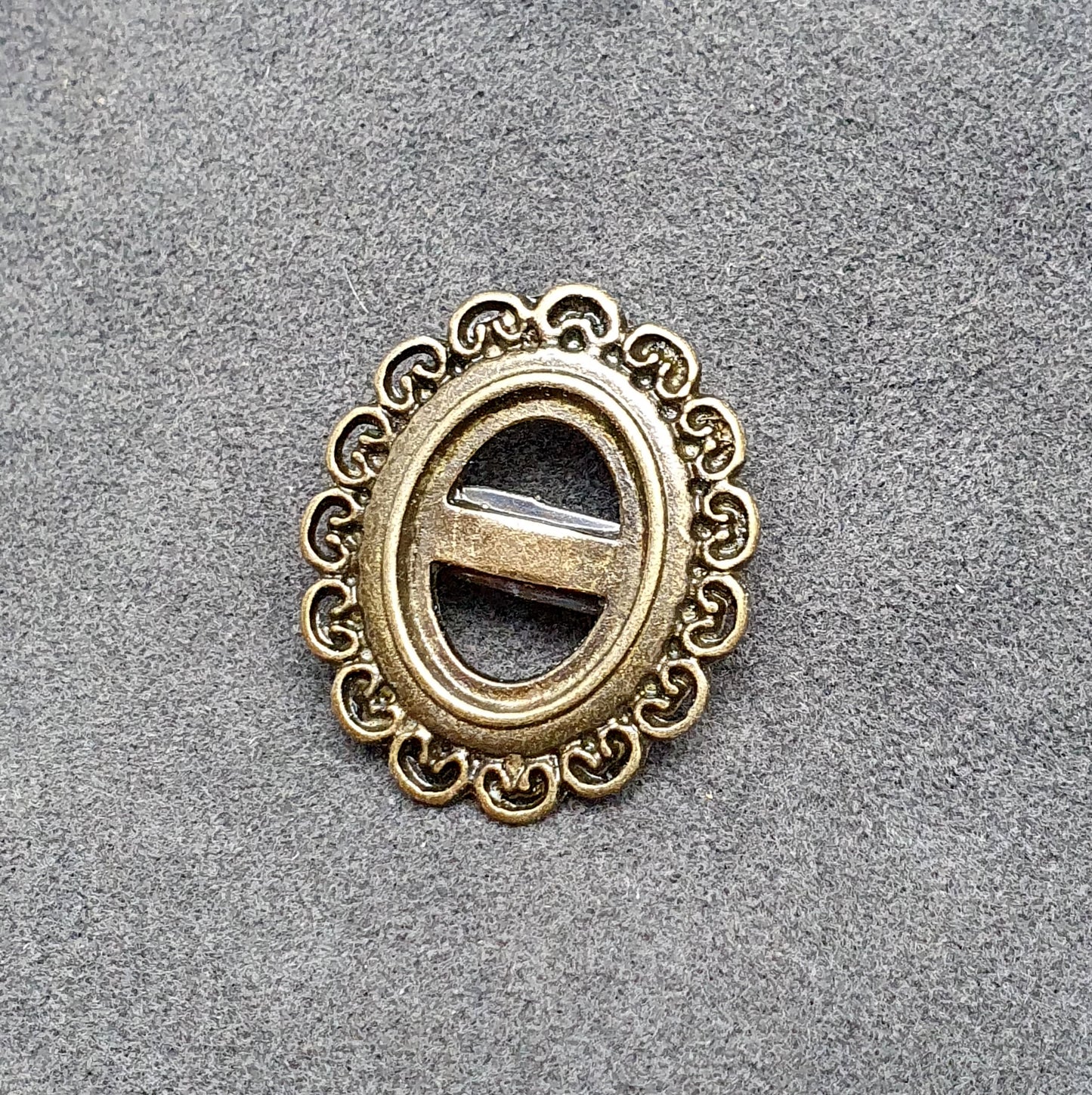Broschenrohling für Cabochons, Oval 13x17mm, antik bronzefarbig