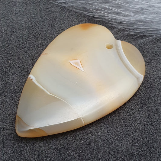 Perle / Anhänger aus Achat, Herz, Beige, 50x35mm