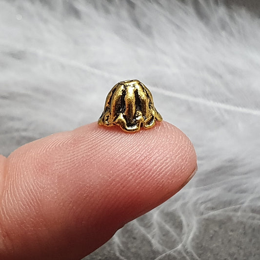 15 Zierkappen, konisch, 7mm, antik goldfarbig