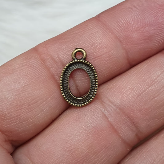 4x Setting Anhänger für Cabochon oval 10x8mm, antik bronzefarbig