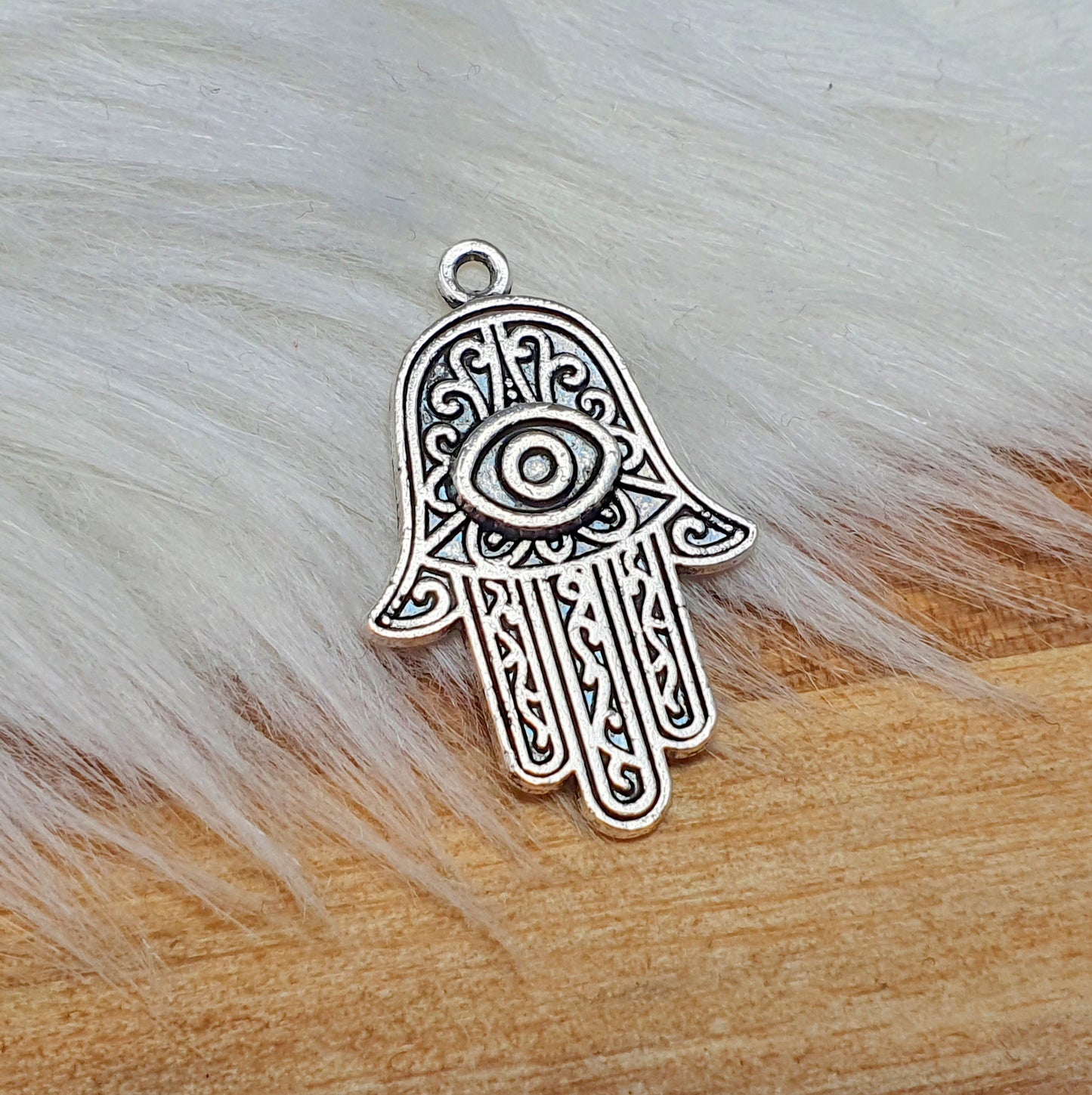 1x Anhänger Hamsa Hand, antik silberfarbig, 28mm