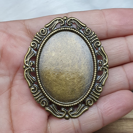 2 Settings, Oval für Cabochon 29x39mm, antik bronzefarbig