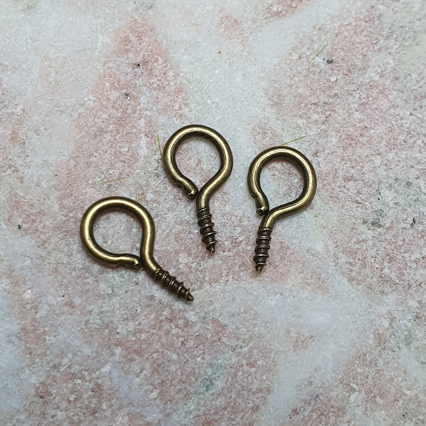 8 Schraubösen 13x6mm, verschiedene Farben