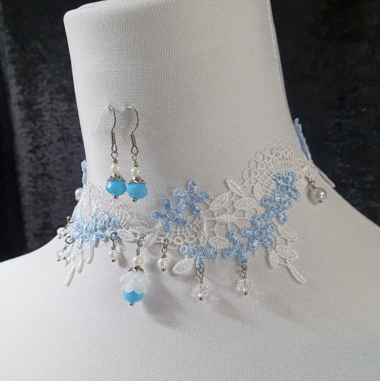 Set Choker Ätzspitze Weiß & Blau, Glasperlen, mit Ohrschmuck