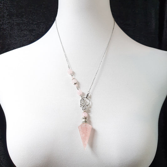 Pendelkette. Pendel Rosenquarz mit Hamsa Hand, Schutz, Liebe, Güte