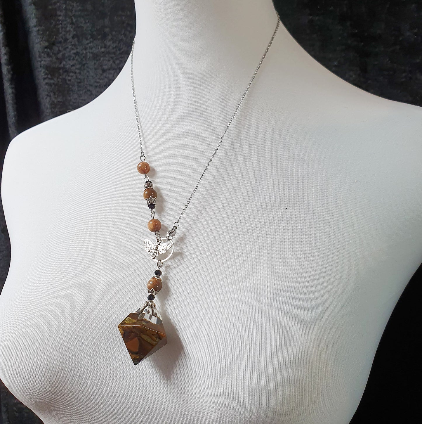 Pendelkette, Pendel Tigerauge mit Motte, Transformation, Schutz & Stärke