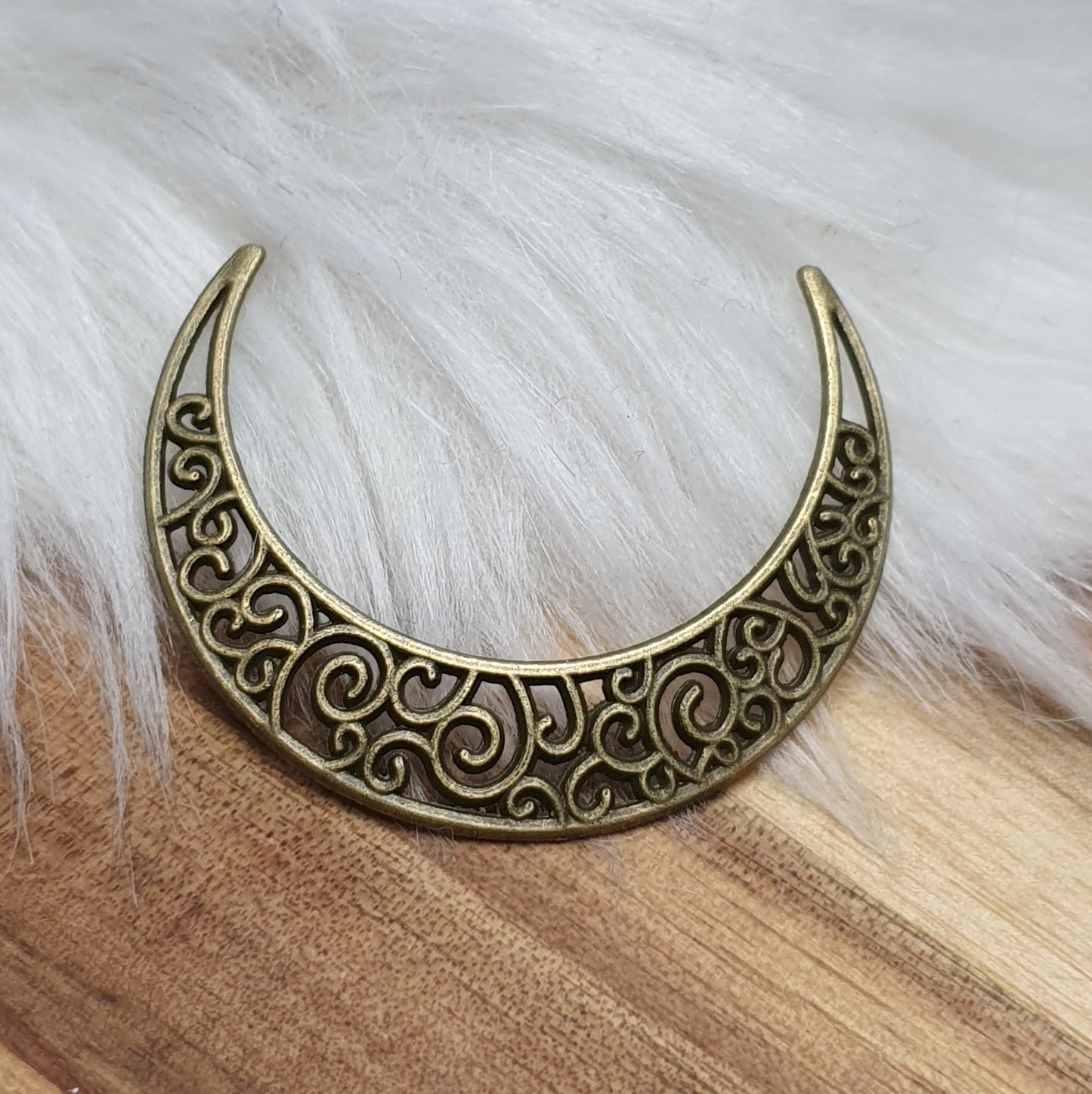 2x Verbinder filigraner Mond, ohne Ösen, 38mm
