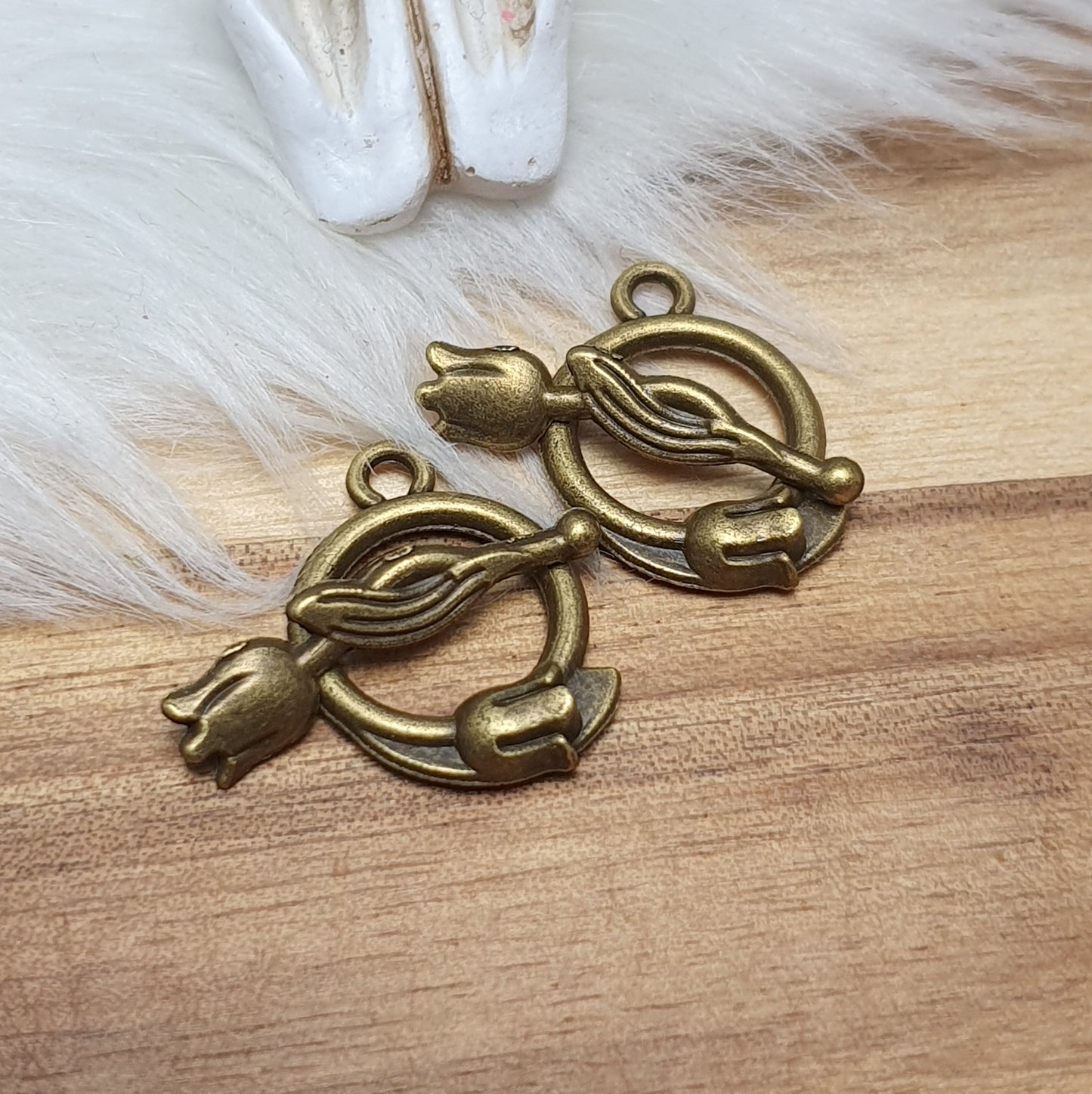 2 Knebelverschlüsse Tulpe, antik bronzefarbig, Schmuck Basteln