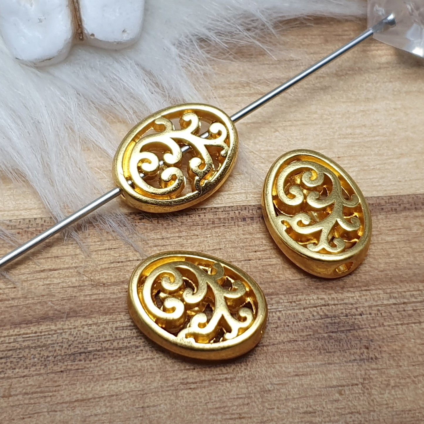 3 Metallperlen, Spacer, Floral, 12x10mm, Oval, Schmuck Basteln