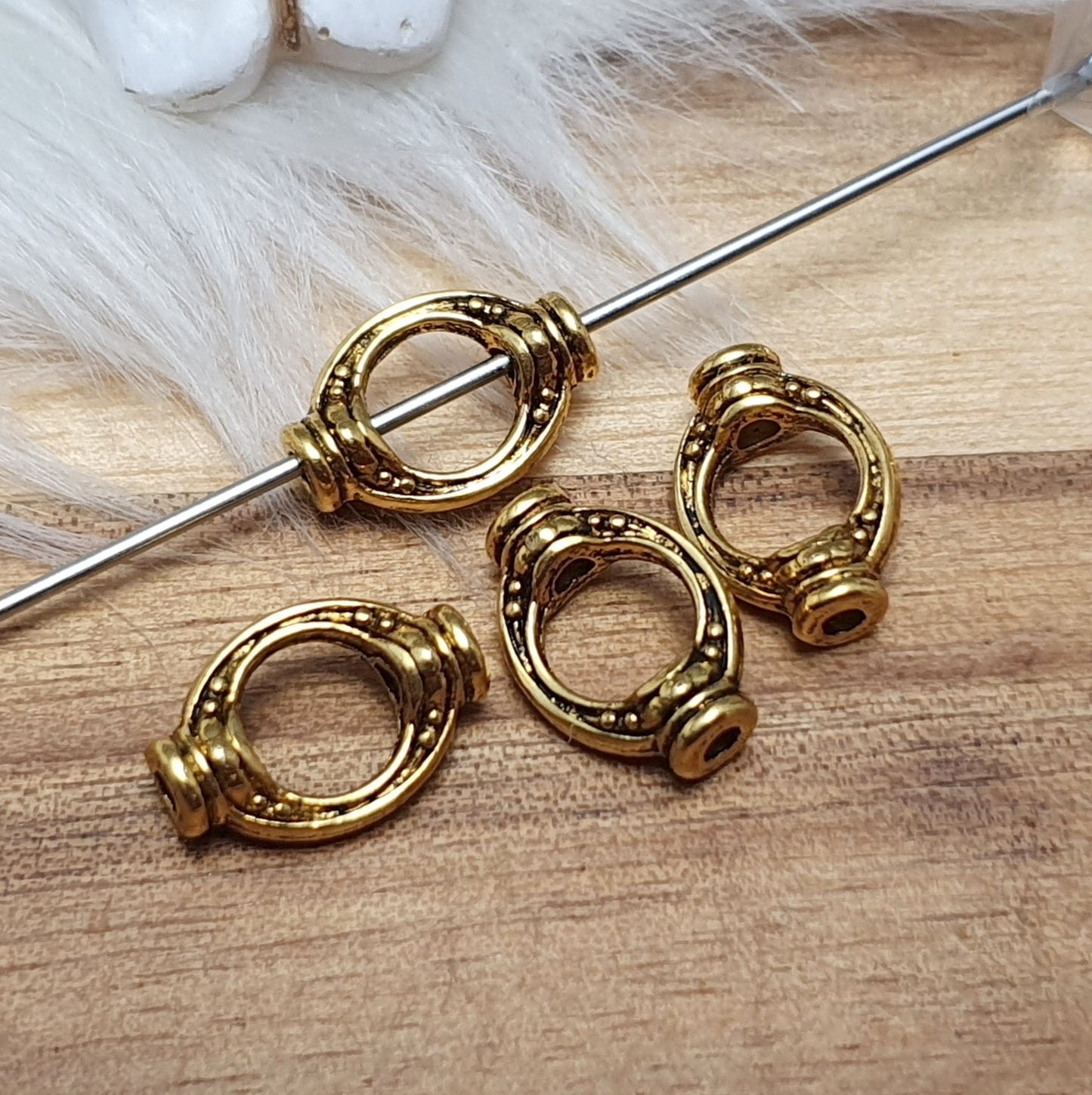 4 Metallperlen, Spacer, Rahmen, 11x7mm, Oval, Schmuck Basteln