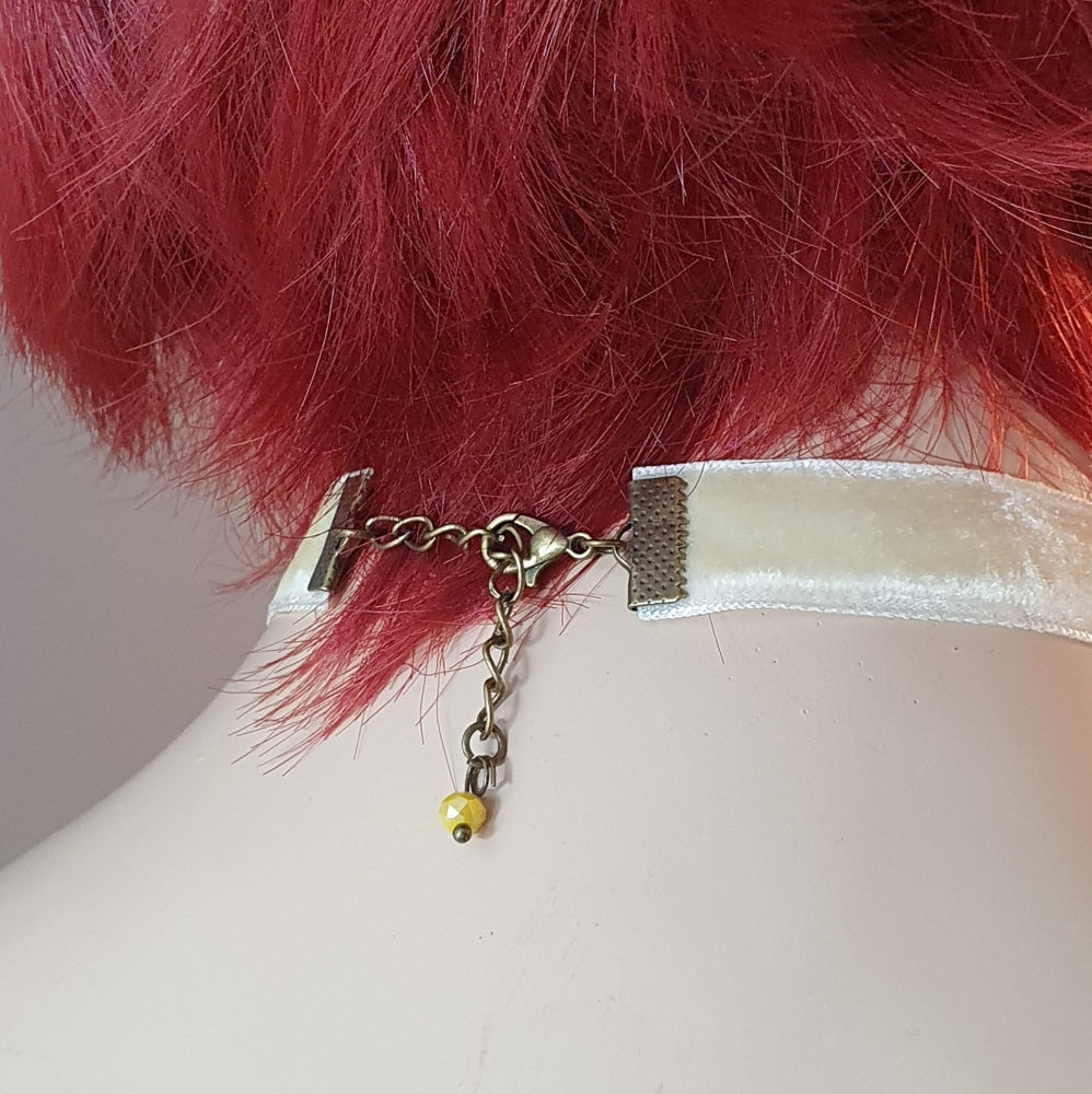 Choker pastellgelber Samt, Libelle, Shabby-Style, antik bronzefarbig