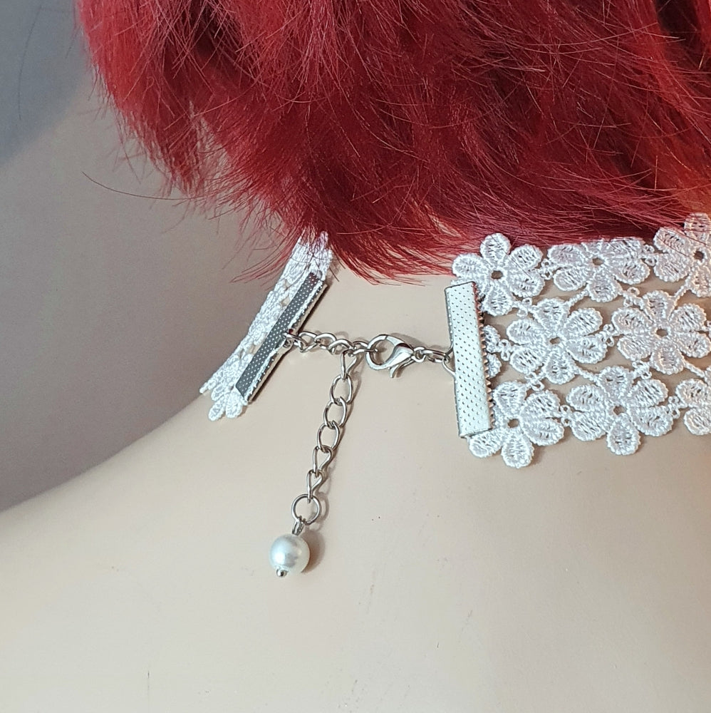 Choker, Halsband, Blumenspitze, Weiß